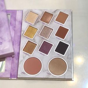 Tarte x Lele Pons Eye & Cheek Palette 9 Eyeshadow 1 Blush & 1 Highlighter NIB